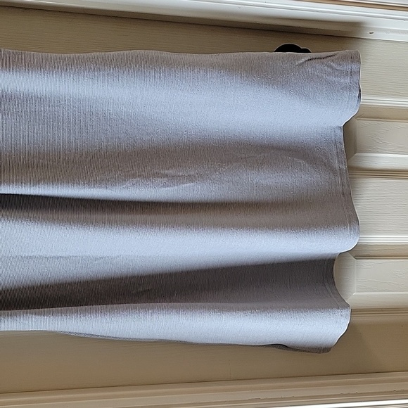 Sleeveless Gray V-Neck Dress With Pockets NWT - Picture 10 of 16